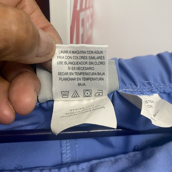 Scrubs By GREYS ANATOMY PROFESSIONAL WEAR BY BARGO - Picture 12 of 14